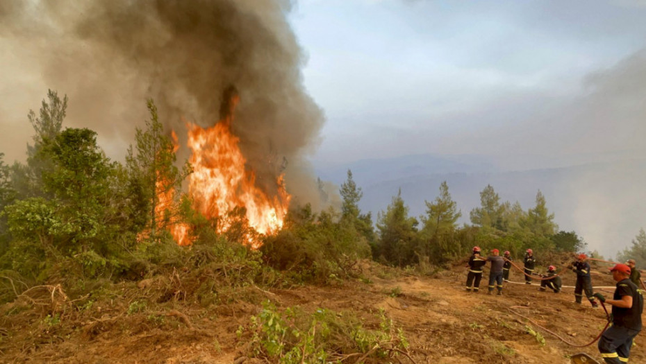 Šumski požar na Eviji, uhapšen muškarac odgovoran za izazivanje požara iz nehata