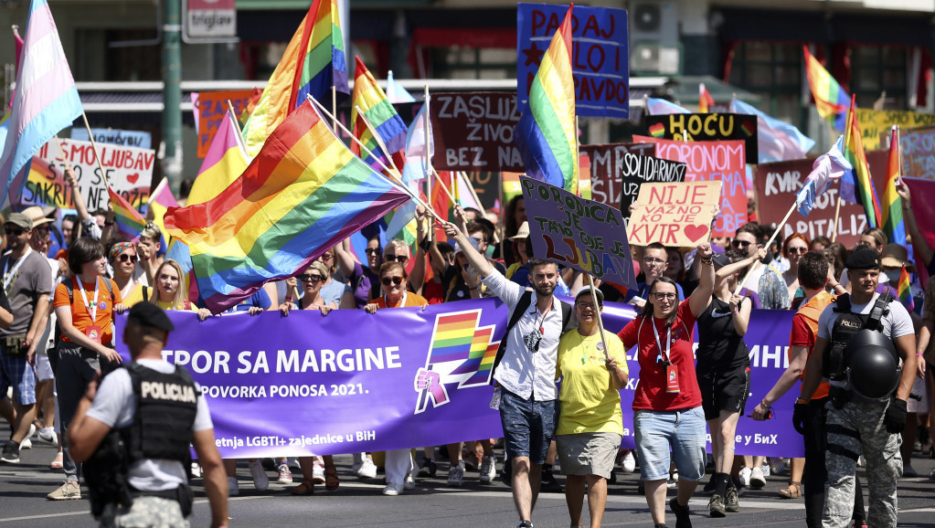 Parada ponosa u Sarajevu uz jake mere bezbednosti i kontramiting