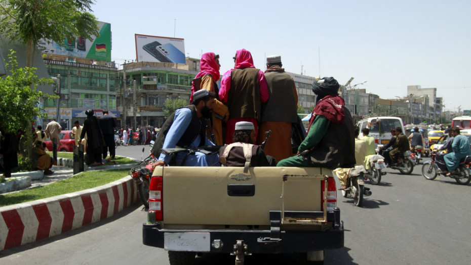 Talibani opkolili Kabul sa svih strana, Vlada se sprema za "miran prenos vlasti"