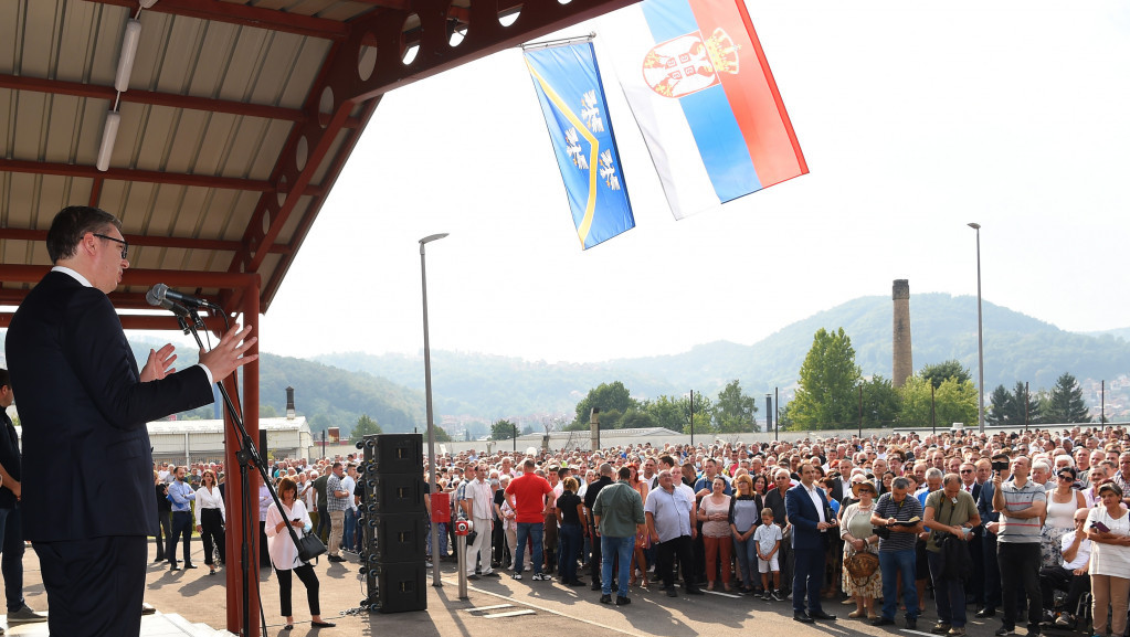 Vučić u Užicu o infrastrukturnim projektima i zdravstvu: "Povećanje plata za zdravstvene radnike"