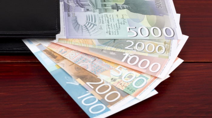 NBS: Kurs dinara će sutra iznositi  117,3221 za evro