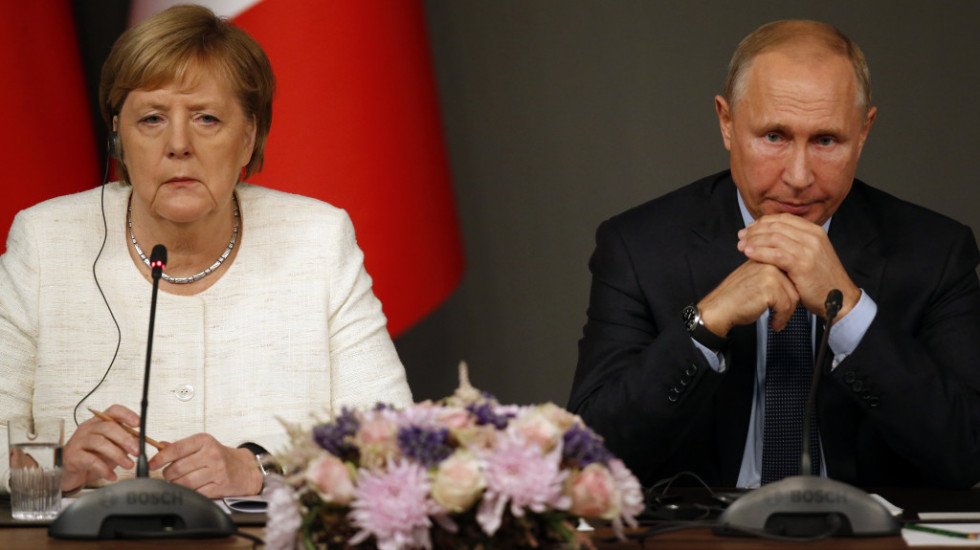 Merkel ukazala na propuste Zapada i upozorila Putina: Rat u Ukrajini je velika greška
