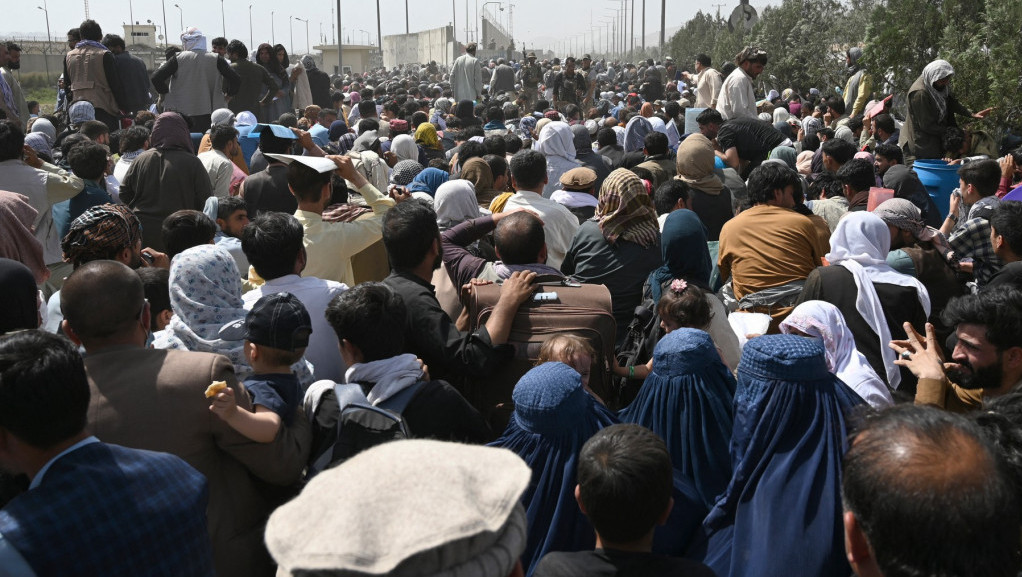 Još 10.000 ljudi čeka na evakuaciju iz Avganistana; Lajen: Potrebno međunarodno rešenje za izbeglice
