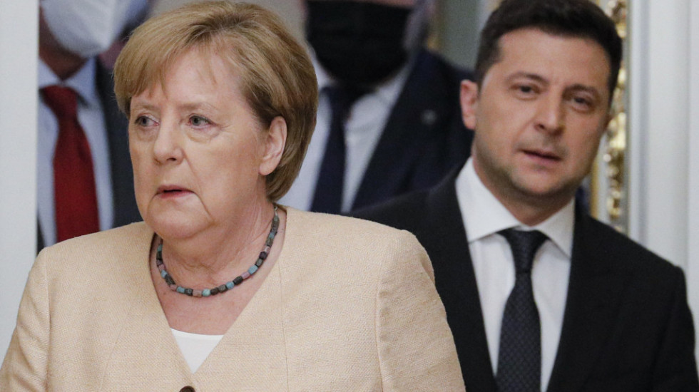 Merkel pozvala Rusiju da produži tranzit gasa sa Ukrajinom