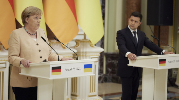 Merkel i Zelenski: Pokušavamo da obezbedimo trajni prekid vatre u istočnoj Ukrajini