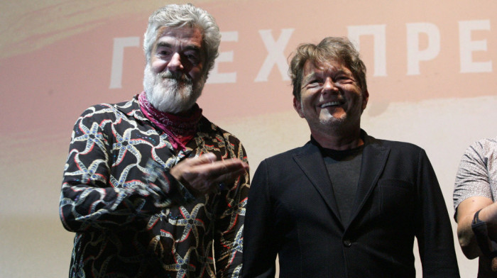 Bjelogrlić se nije pojavio na crvenom tepihu, ali se poklonio publici nakon premijere filma "Nečista krv"