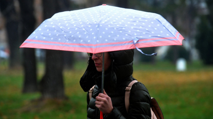 Stiže prva osetna promena vremena: Spuštaju se kišonosni oblaci, temperatura znatno niža