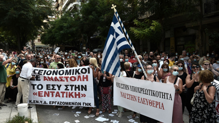 Protest zdravstvenih radnika u Grčkoj zbog vakcinacije: Sindikat za imunizaciju, ali protiv toga da bude obavezna