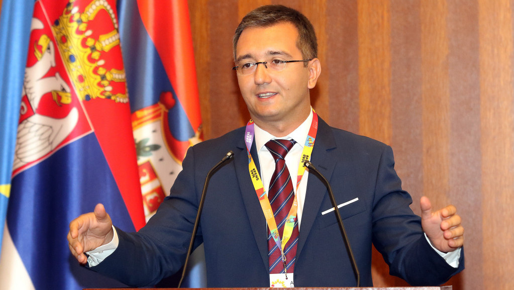 Zobenica: Više od 100 članova iz POKS-a prešlo u SNS, Mihailović: Masovni mobing