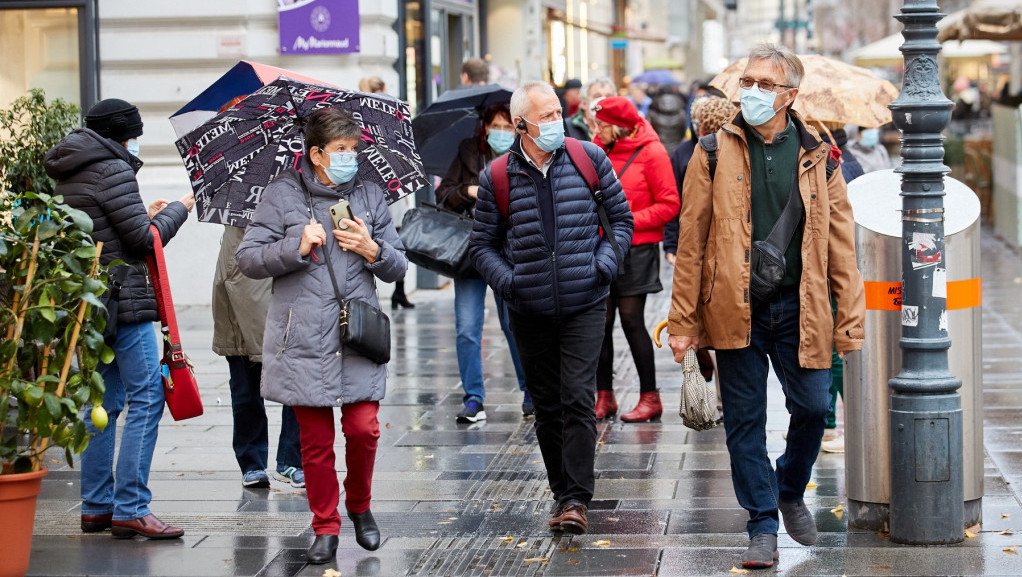Pandemija u Evropi: Austrija razmatra mere za nevakcinisane, najveći broj preminulih u Ukrajini