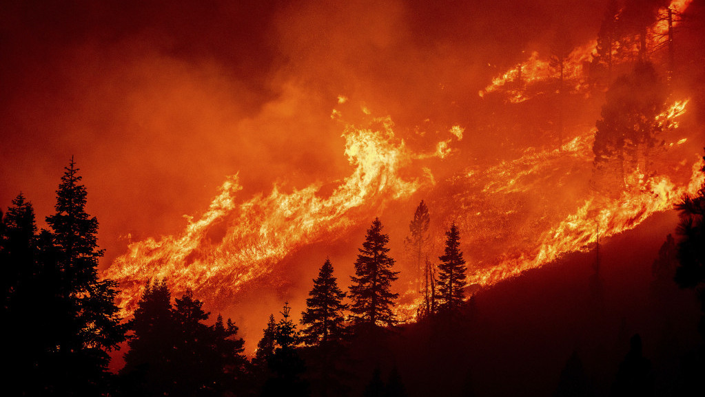 Veliki požar u Kaliforniji - evakuisano 2.000 ljudi