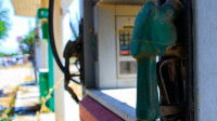 Cene goriva ne miruju - zašto vozači imaju utisak da pratimo svetsko tržište samo kad nafta poskupljuje