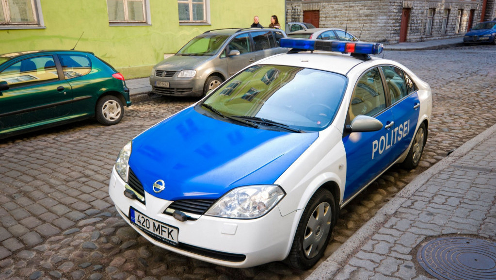 Estonska policija uputila 880 crnih božićnih čestitki saobraćajnim prestupnicima