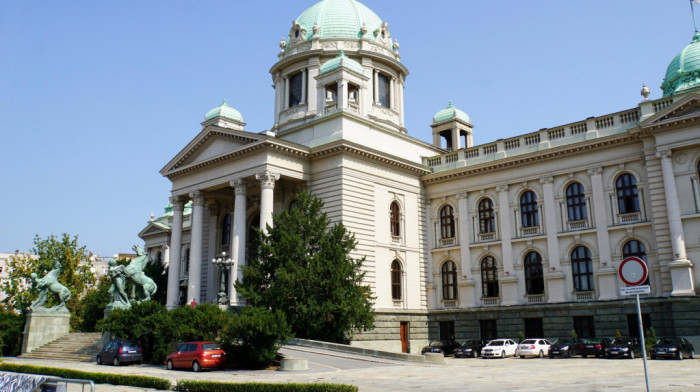 Počinje redovno jesenje zasedanje, počasna garda ispred Narodne skupštine