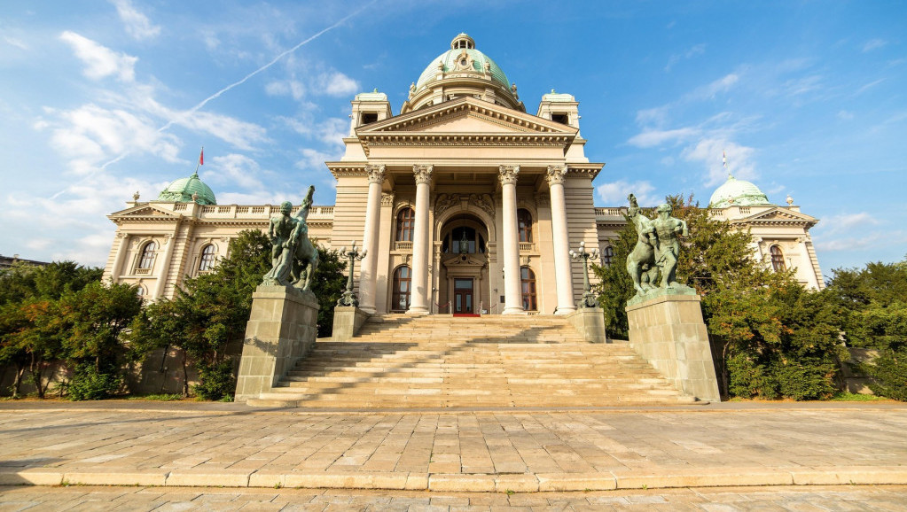 Poginuo radnik na održavanju lifta u Narodnoj skupštini