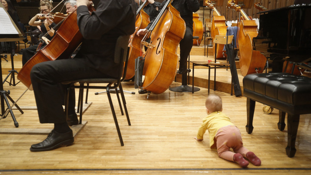 Mališani u poslednjem bebećem ciklusu koncerata Beogradske filharmonije slušaju "Karneval životinja"