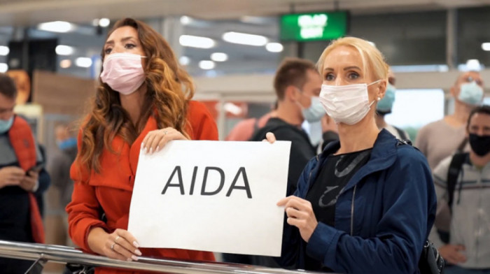 Traži se "Aida" iz Egipta: Srpsko narodno pozorište priredilo iznenađenje na beogradskom aerodromu