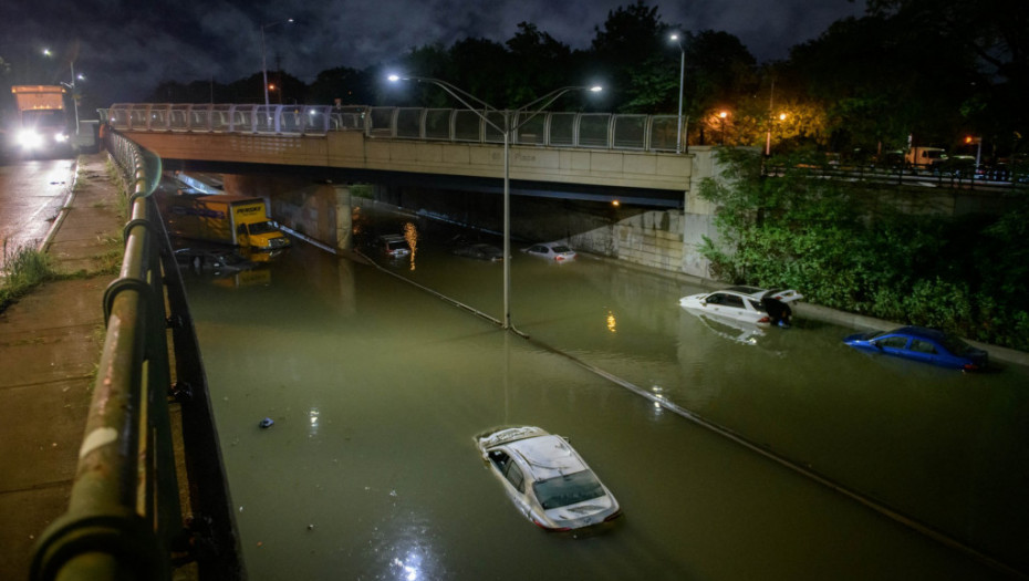 Veliko nevreme pogodilo Njujork: 14 poginulih, vanredno stanje zbog ogromne količine padavina