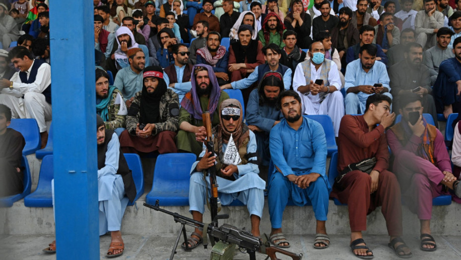 "Sjajno je biti ovde": Talibani uživaju na kriket utakmici u Kabulu