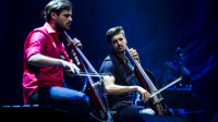 2Cellos poslednji put na turneji pod tim imenom: Čuveni gudački duo na proleće stiže u Beograd