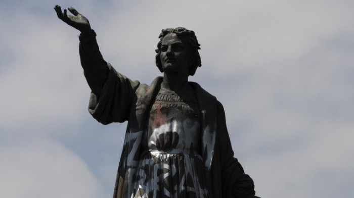 Spomenik Kolumbu u Meksiko Sitiju biće zamenjen statuom domorotkinje