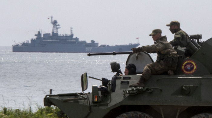 Rusija izvodi vežbe na Kurilskim ostrvima, prekinuti mirovni pregovori posle sankcija Japana