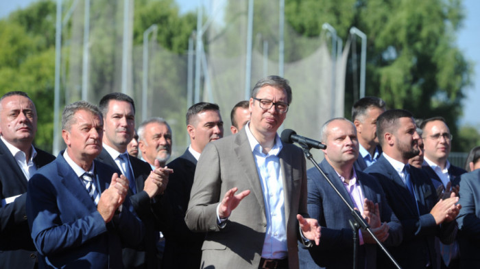 Vučić: Kako bude napredovala, pritisci na Srbiju će biti sve veći