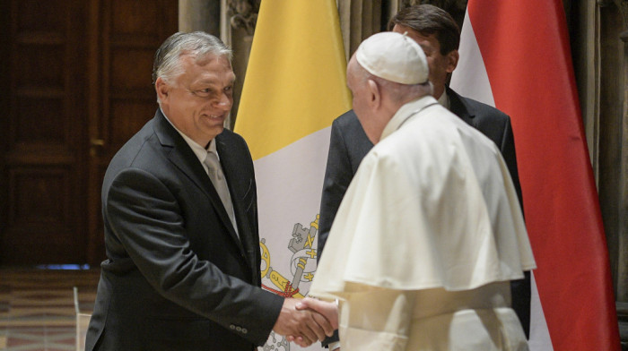 Papa Franja se sastao sa Orbanom, pozvao "Mađarsku da raširi ruke prema svima"