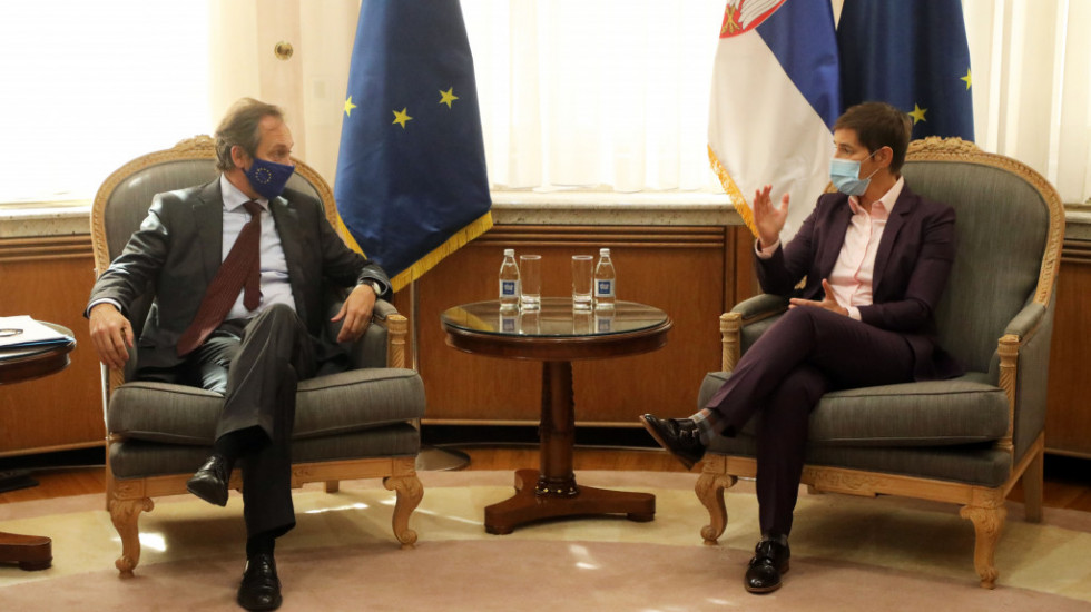 Brnabić sa novim šefom Delegacije EU: Srbija radi na tome da otvori dva klastera