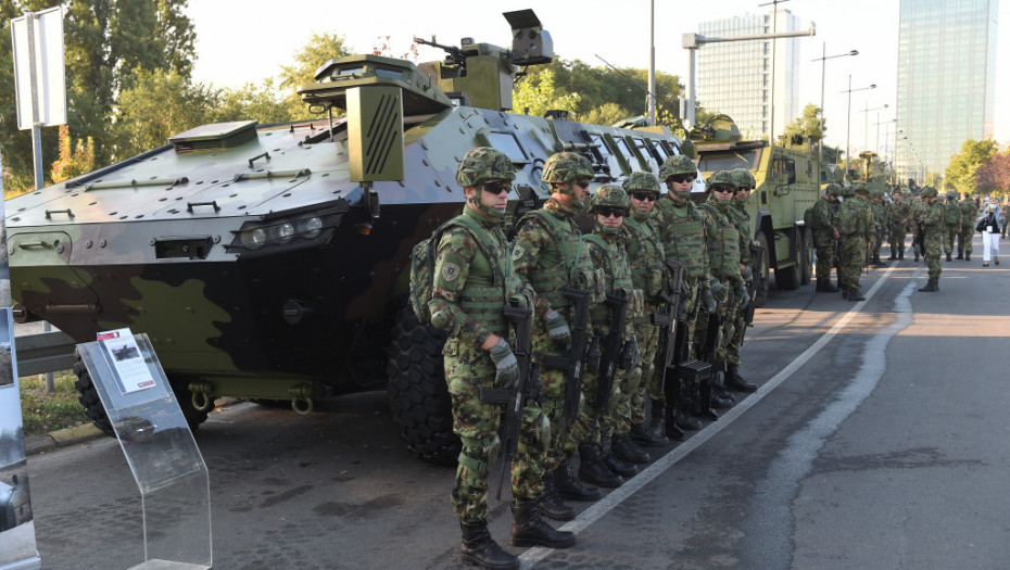 Vučić na prikazu naoružanja i vojne opreme na Ušću: Ovo nismo mogli ni da sanjamo
