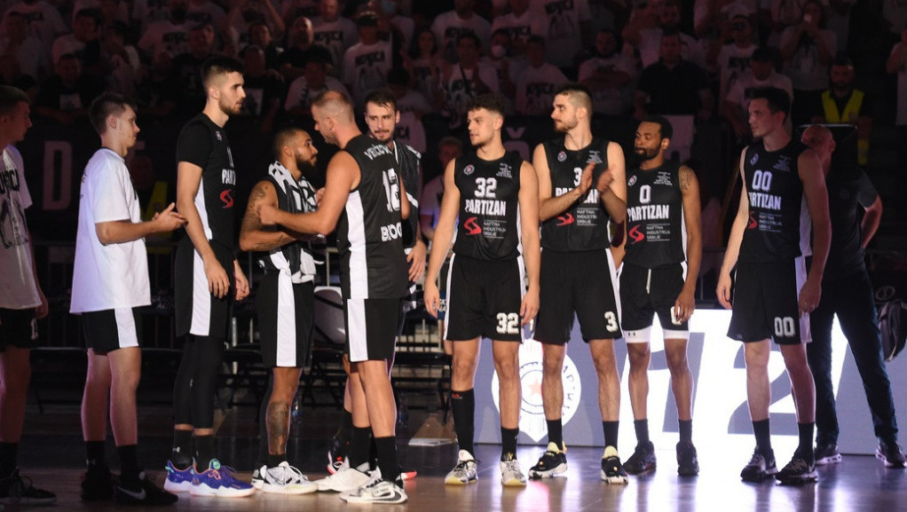 Veče puno emocija: Partizan pobedio Efes