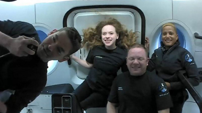 Završena prva turistička misija u orbiti, četvoro amatera astronauta vratilo se na Zemlju