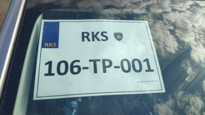 KFOR: Zabrinjavajuće što se vrlo mali broj Srba odlučio da promeni tablice u RKS