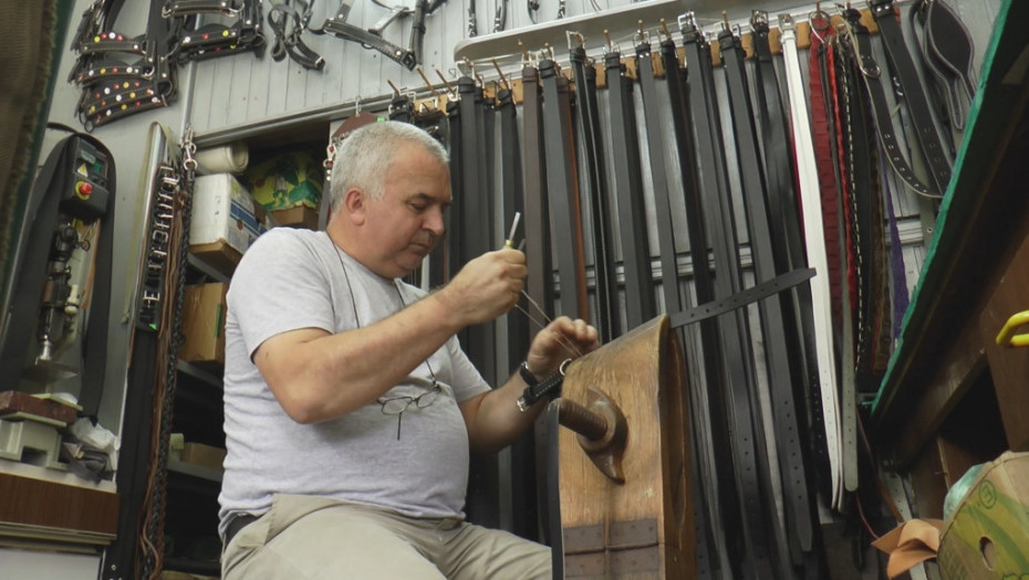 Niko ne želi da bude Perkov šegrt - jedini sarač u Zapadnoj Srbiji ima pune ruke posla