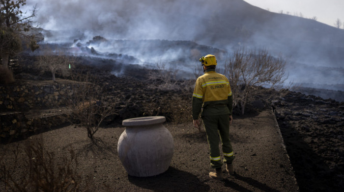 Na Kanarskim ostrvima uništeno je 185 zgrada zbog erupcije vulkana: Lava je izolovala oko 400 hektara zemljišta