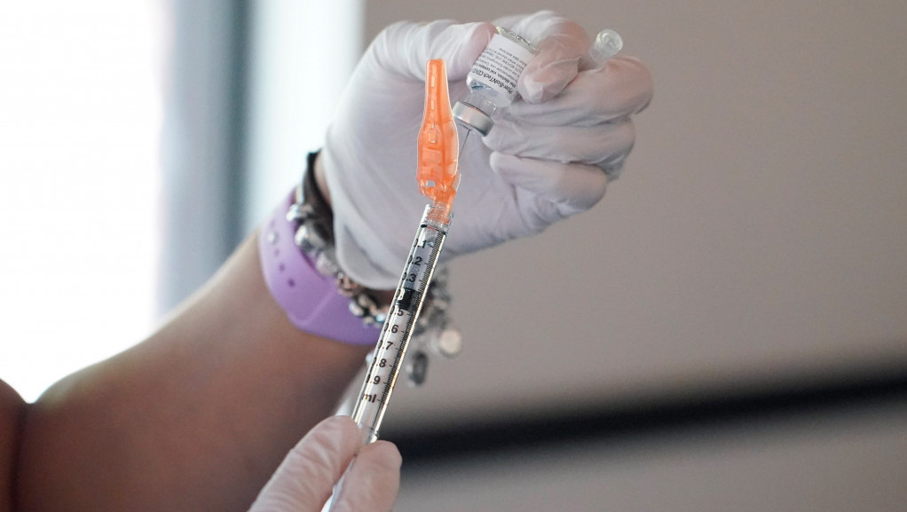 SAD: Dozvoljeno mešanje različitih vakcina za buster dozu