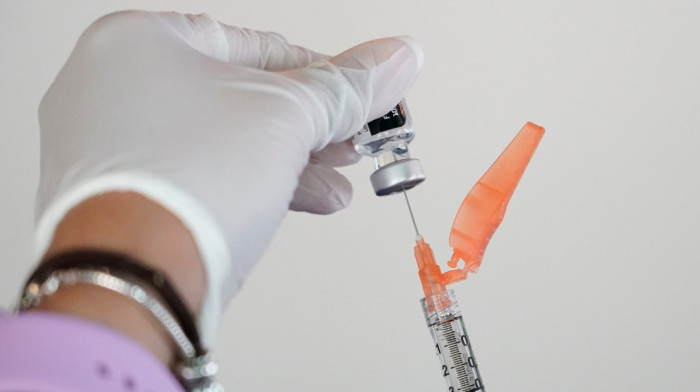 Na pomolu odobrenje za treću dozu vakcine Moderna u SAD