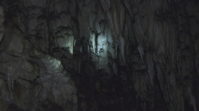 Jedinstvena pećina kod Uvca o kojoj kruži legenda: Ko popije vodu iz nje vrlo brzo će naći ljubav