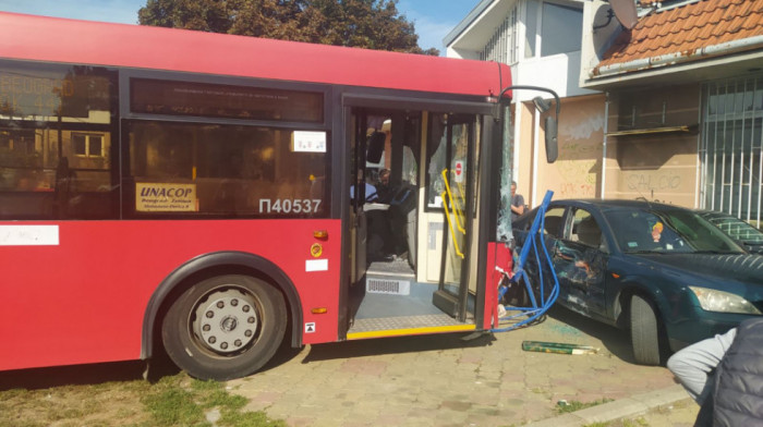 Veštačenje pokazalo da je autobus koji je uleteo u park u Zemunu bio ispravan