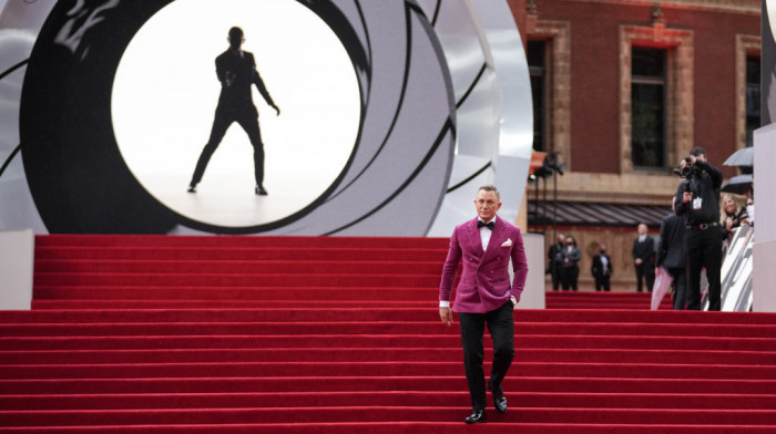 Pet najboljih pesama iz filmova o Džejmsu Bondu