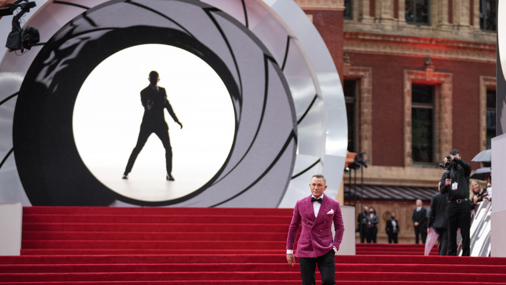 Pet najboljih pesama iz filmova o Džejmsu Bondu