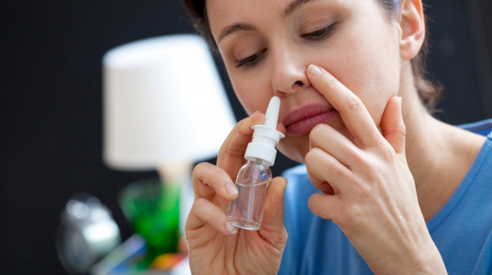 Novo istraživanje: Kapi za nos sa vitaminom A mogle bi da leče gubitak čula mirisa kod bivših kovid pacijenata