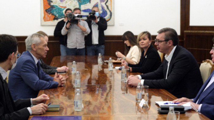 Ruski ambasador nakon sastanka sa Vučićem: Moskva sa velikom zabrinutošću prati situaciju na severu Kosova