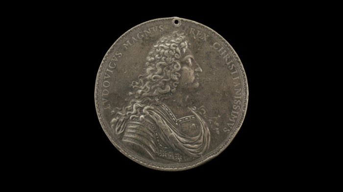 Novčići iz 17. veka sa likom Luja XIV prodati su na aukciji za miliona evra