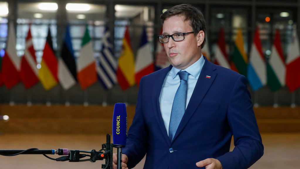 Slovenački ministar žali zbog privremenog odlaganja obavezne vakcinacije državnih službenika