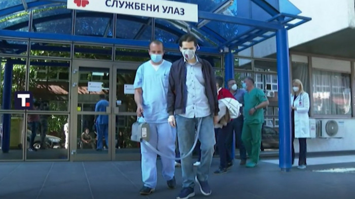 "Na granici života i smrti": Mladić iz Leskovca dobio veštačko srce - roditelji ga uneli u bolnicu, izašao na nogama
