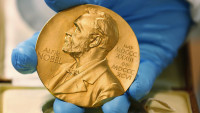 Može li se kupiti Nobelova nagrada? Ruski nobelovac je prodaje za pomoć ukrajinskoj deci