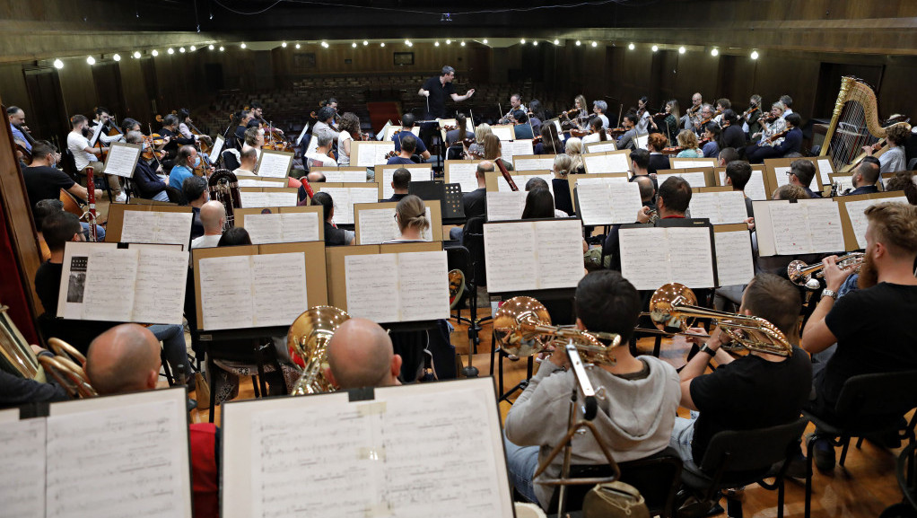 Stotinu muzičara Beogradske filharmonije izvodi Malerovu Tragičnu simfoniju