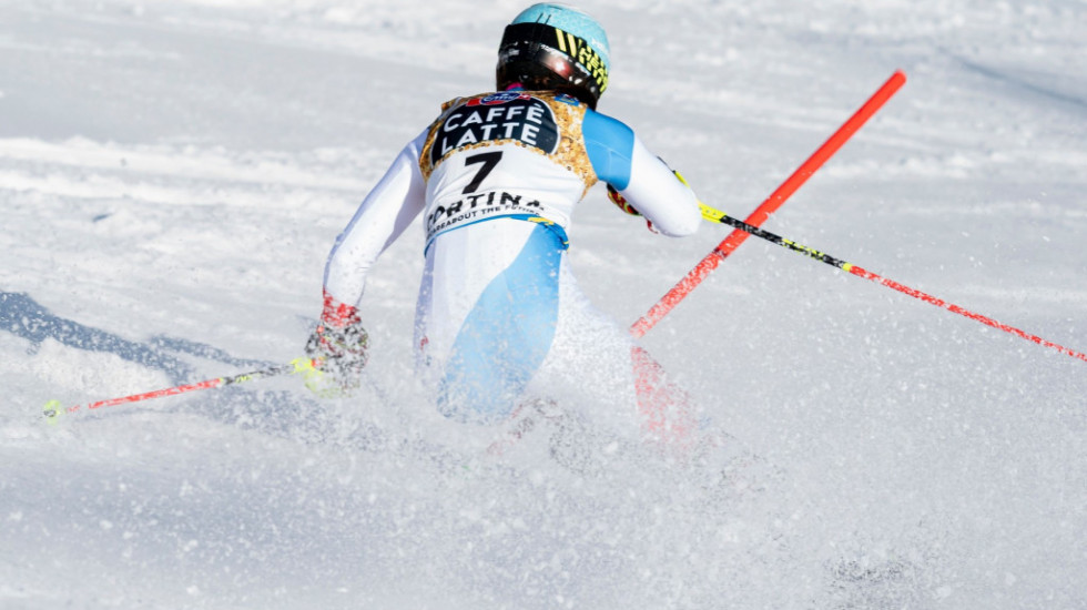 Vendi Holdener pauzira zbog povrede: Švajcarska skijašica slomila obe šake