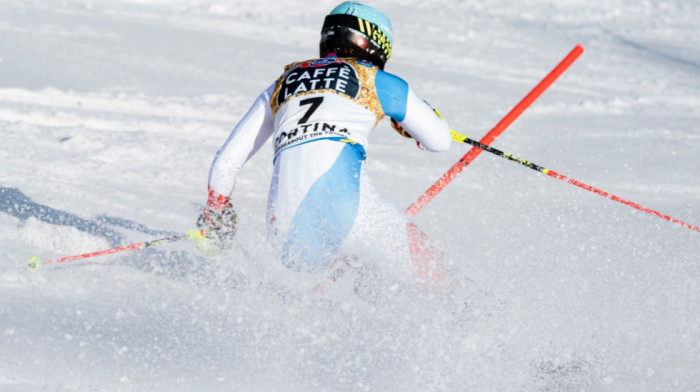 Vendi Holdener pauzira zbog povrede: Švajcarska skijašica slomila obe šake